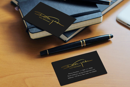 Discover the impact of business card fonts on brand perception. Learn how to choose the right typeface for business cards and professional use.