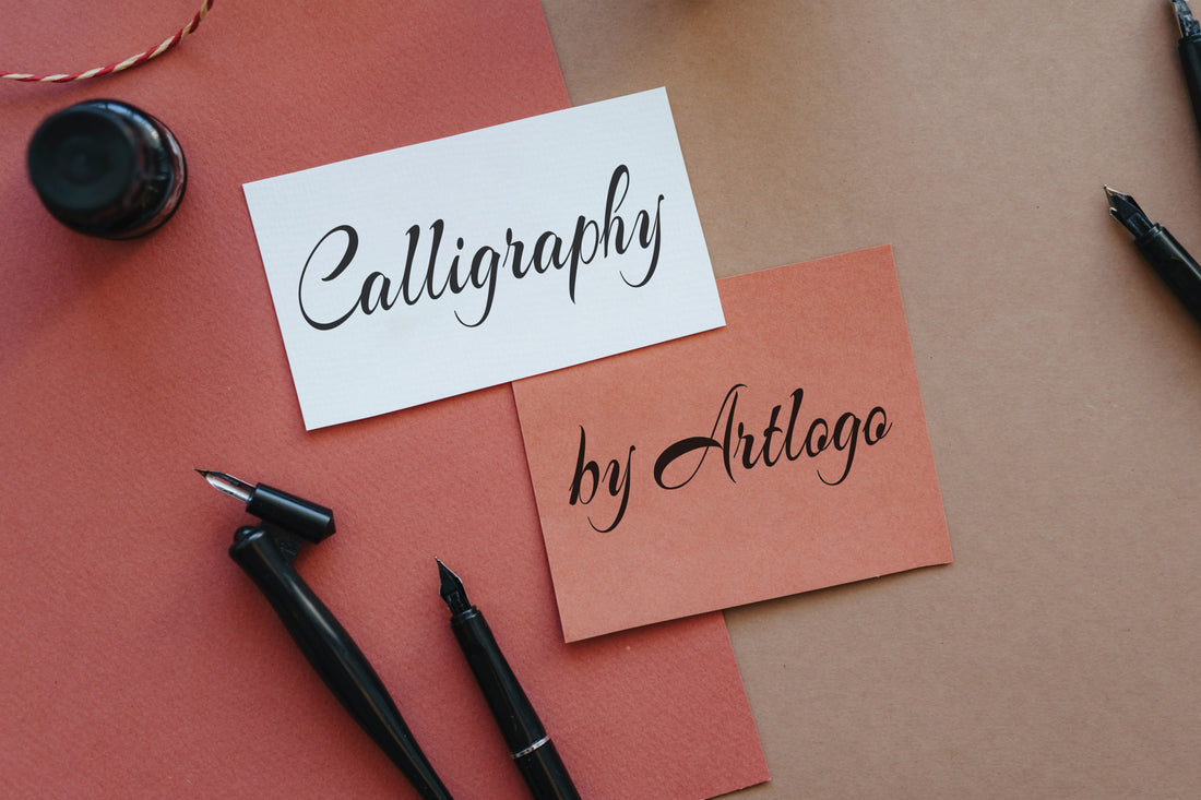 Lär dig kalligrafins konst med vår nybörjarguide. Behärska kalligrafipennan, fördjupa dig i dess väsen och skilja den från kursiv skrift.