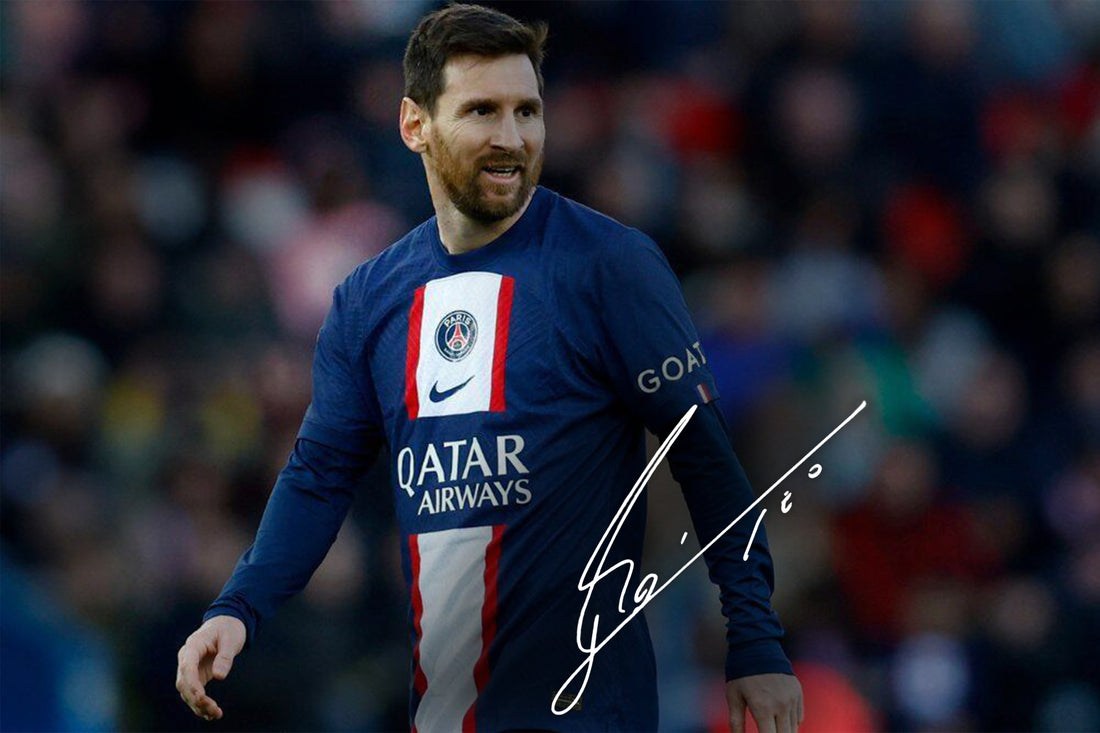 Lionel Messi signe au PSG
